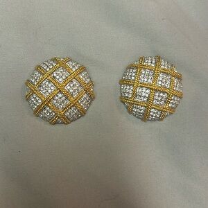 Beautiful ￼ rhinestone clip on earrings